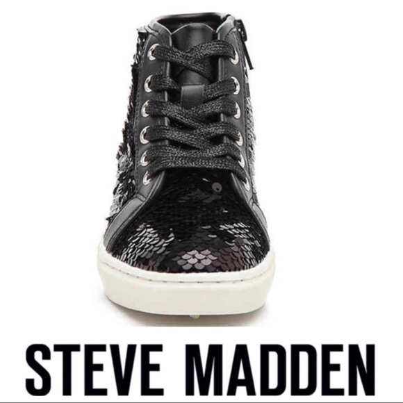 💕SALE💕 Steve Madden Black Sequins Smiley Sneakers - Picture 4 of 9